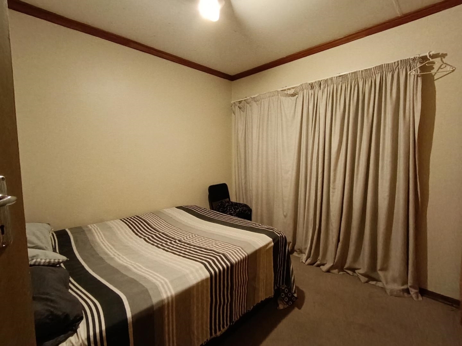 3 Bedroom Property for Sale in Langenhovenpark Free State